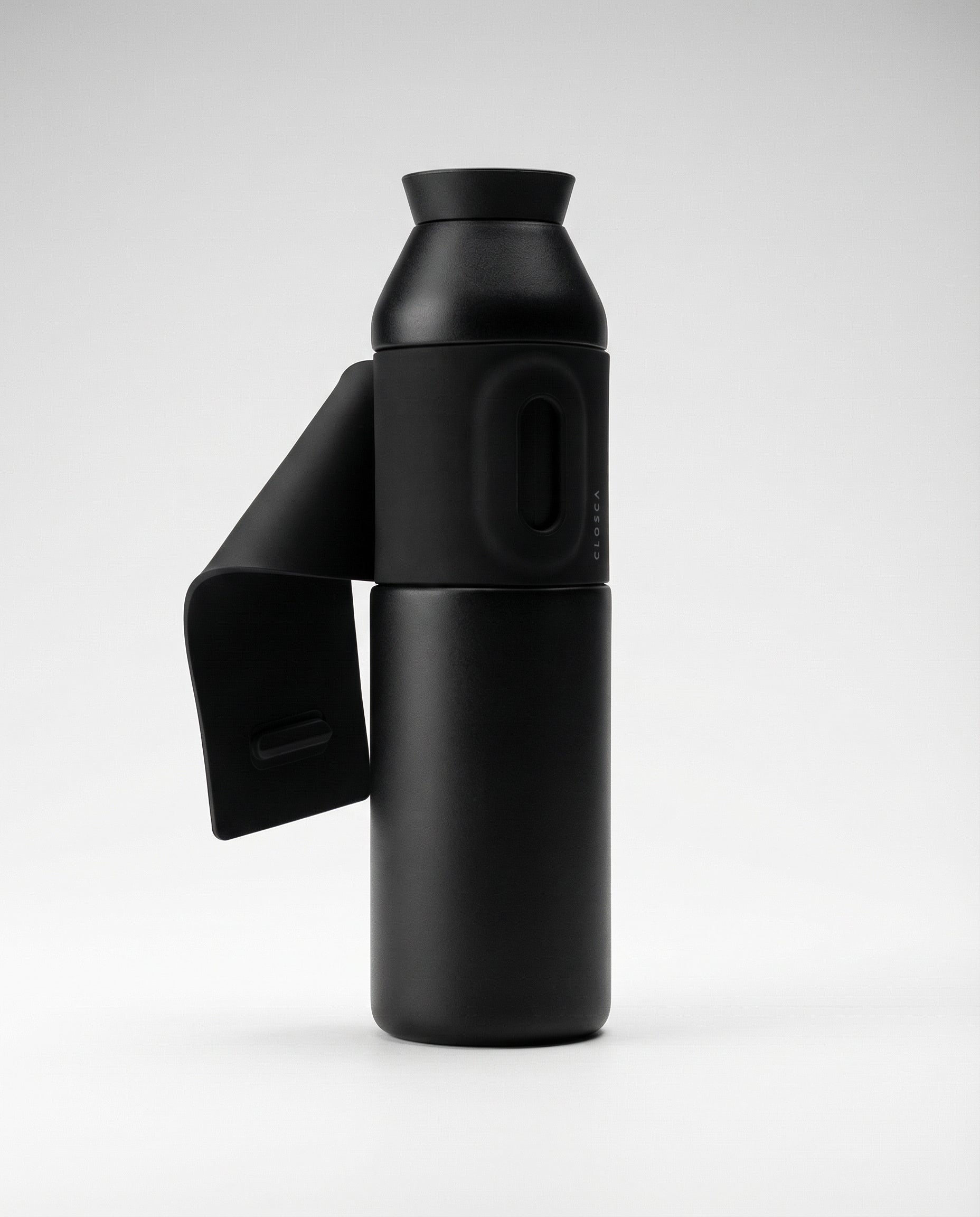 CL-BOTTLE-STEEL-CLOSCA-Black_02_a6f20922-f6fc-4782-81e3-5943be239fd3.jpg