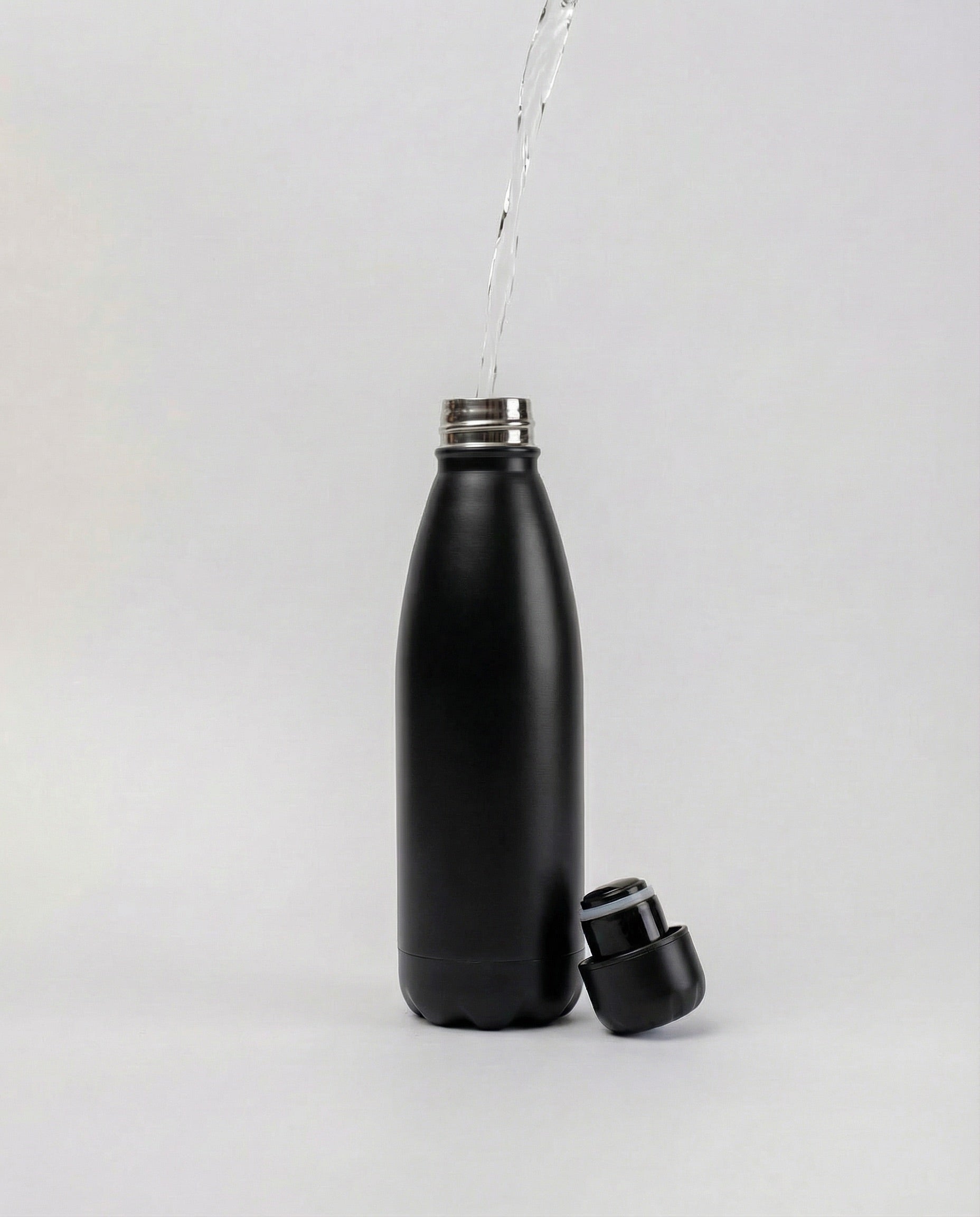 CL-Bottle-Steel-CL-Black_02_9170fea2-1ea4-4ab7-88e9-9c532e921906.jpg