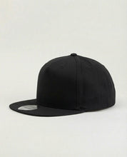 Cap 5 "Snapback"