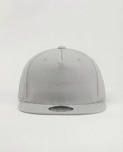 Cap 5 "Snapback"